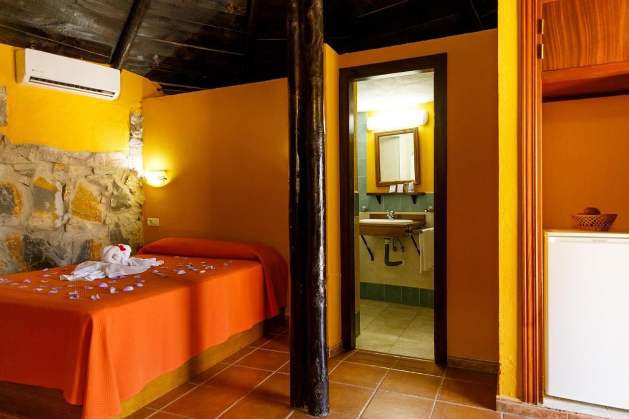 Selwo - Animal Park Tickets Included Hotell Estepona